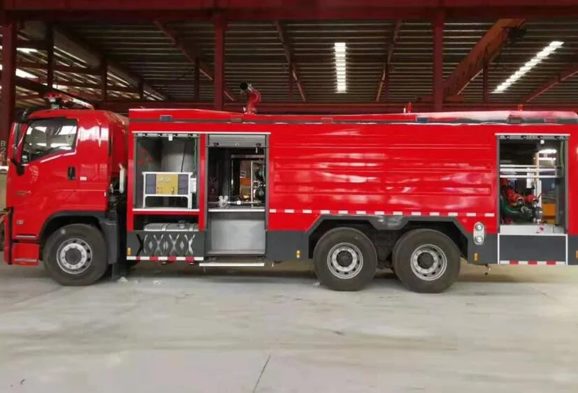 Japanese Brand Giga Euro 4 Euro 5 12000L--15000L Fire Engine Emergency Multi-Purpose Fire Fighting Truck
