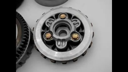Motorcycle Parts Clutch Cover with Driving Gear for T125/Biz125