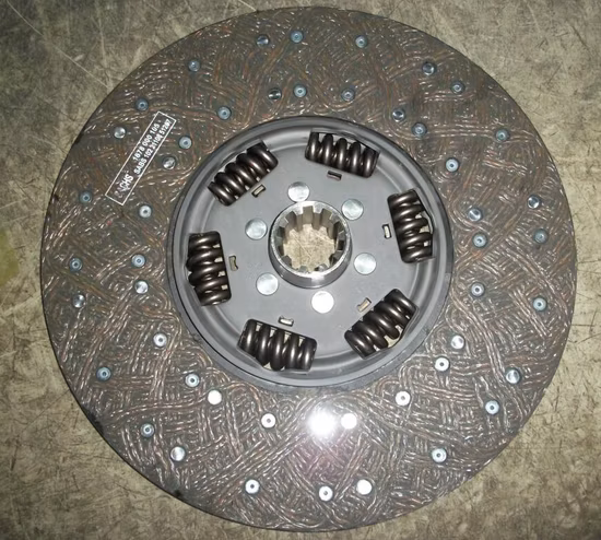 OEM 1878002735 Auto Parts Car Clutch Disc for Mercedes-Benz Daf